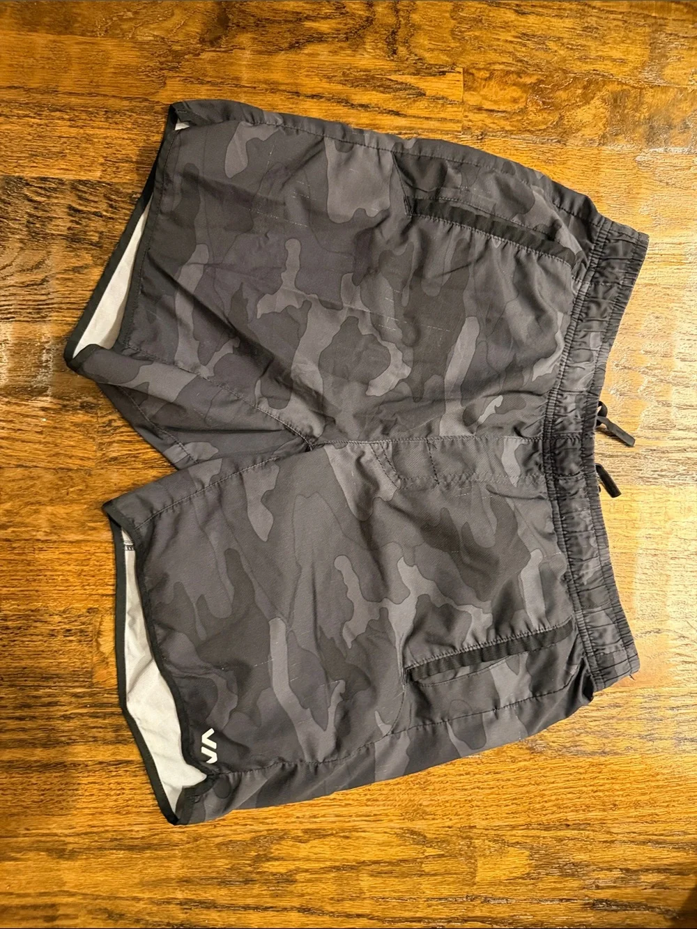 RVCA Men's Black Camo shorts